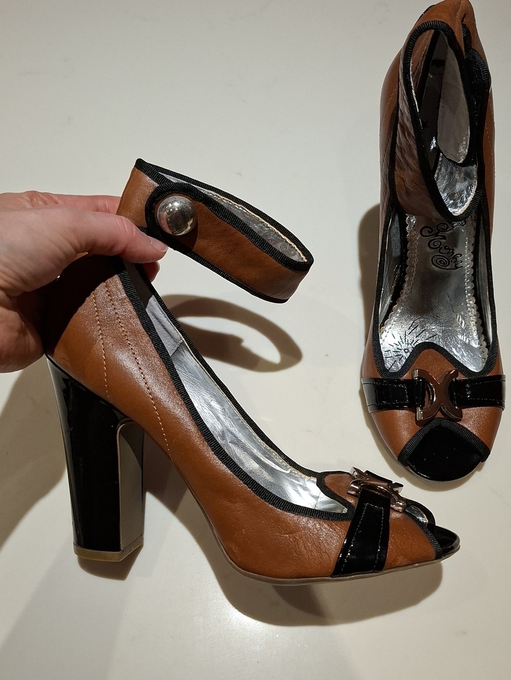 Naughty Monkey Brown & Black Leather Retro Peep-toe Buckle-detail Heels (Size 9)